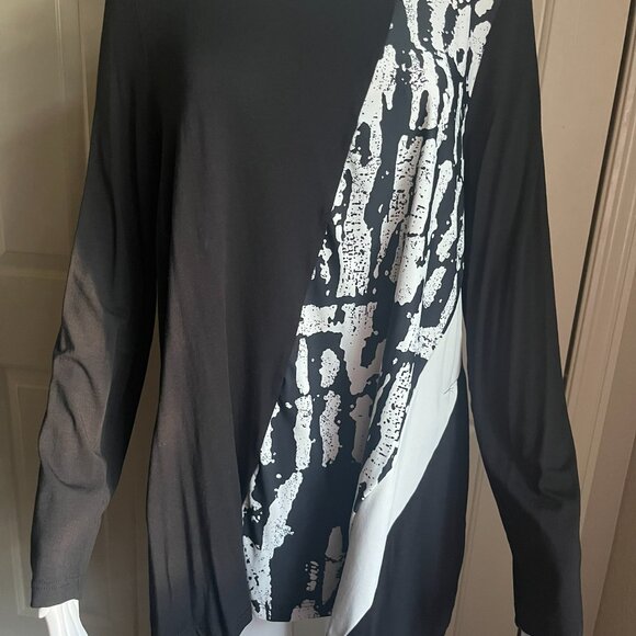 Tekbika by Alembika Swing Tunic top, black/white, size 3=US size 10-12 - Picture 3 of 4